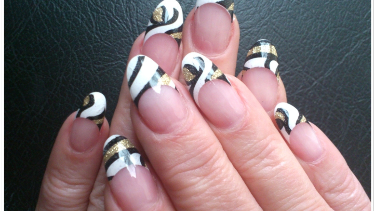 nägel french weiß glitzer